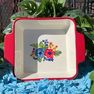 Pioneer Woman casserole dish
